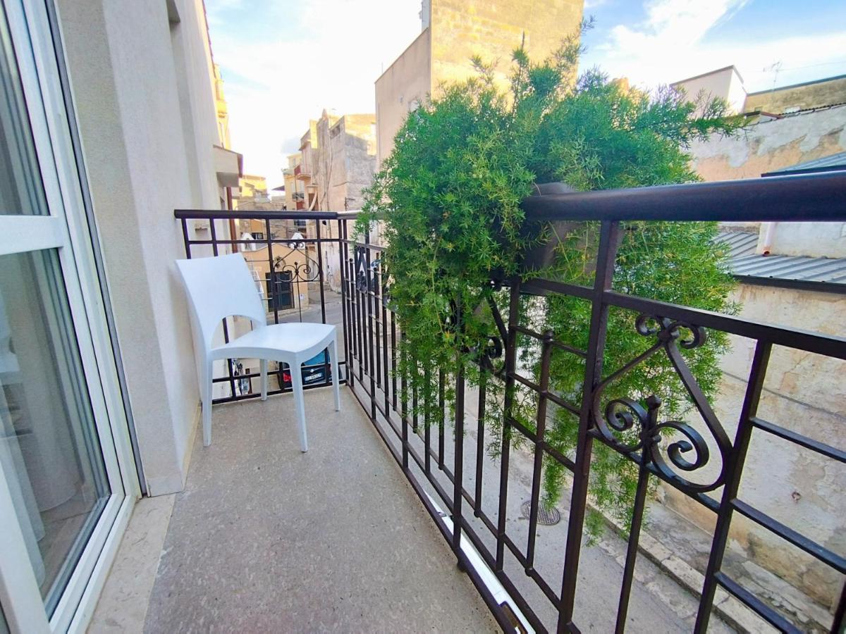 Alcamo Rooms Con Garage Privato Экстерьер фото