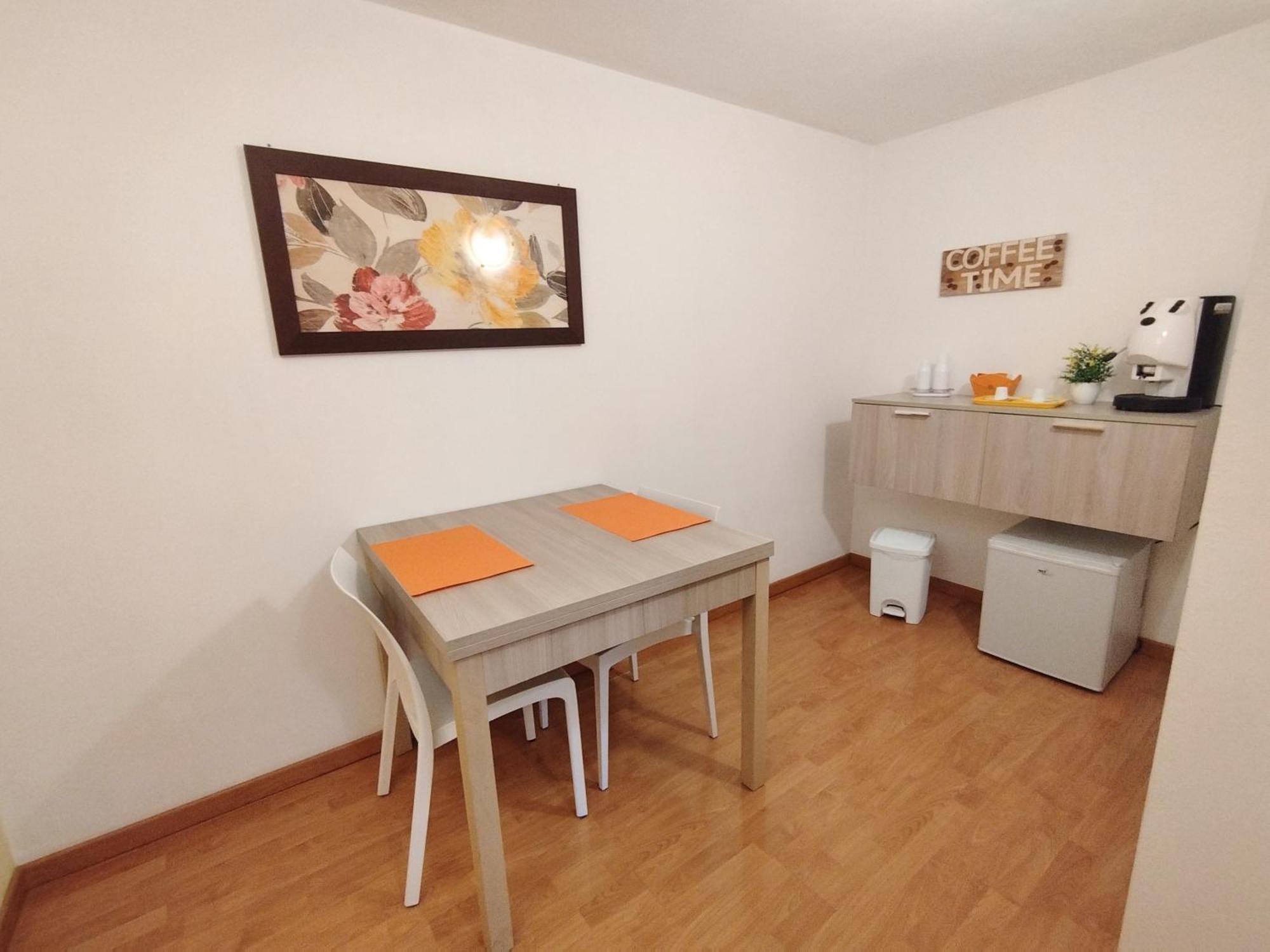 Alcamo Rooms Con Garage Privato Номер фото